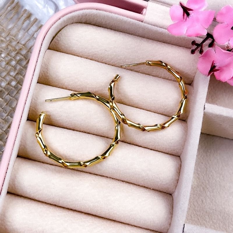 BRINCO ARGOLA FOLHEADA A OURO 18K ESPIRAL - 2,5cm