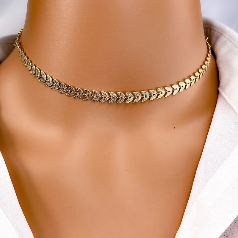 COLAR CHOKER FOLHEADO A OURO 18K - FOLHAS TEXTURIZADA
