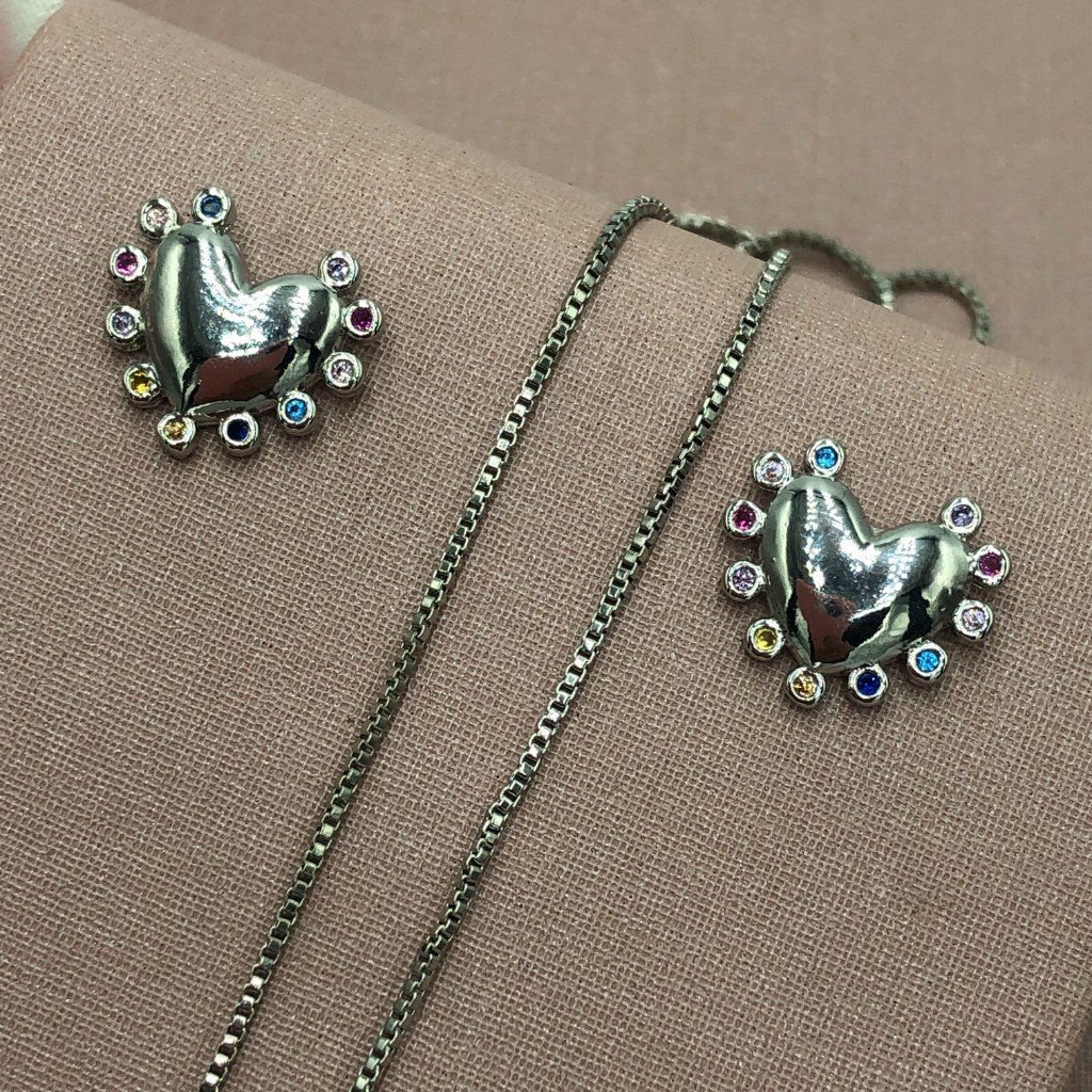CONJUNTO COLAR VENEZIANA E PAR DE BRINCO - CORAÇÃO CRAVEJADO ZIRCÔNIA COLORIDO