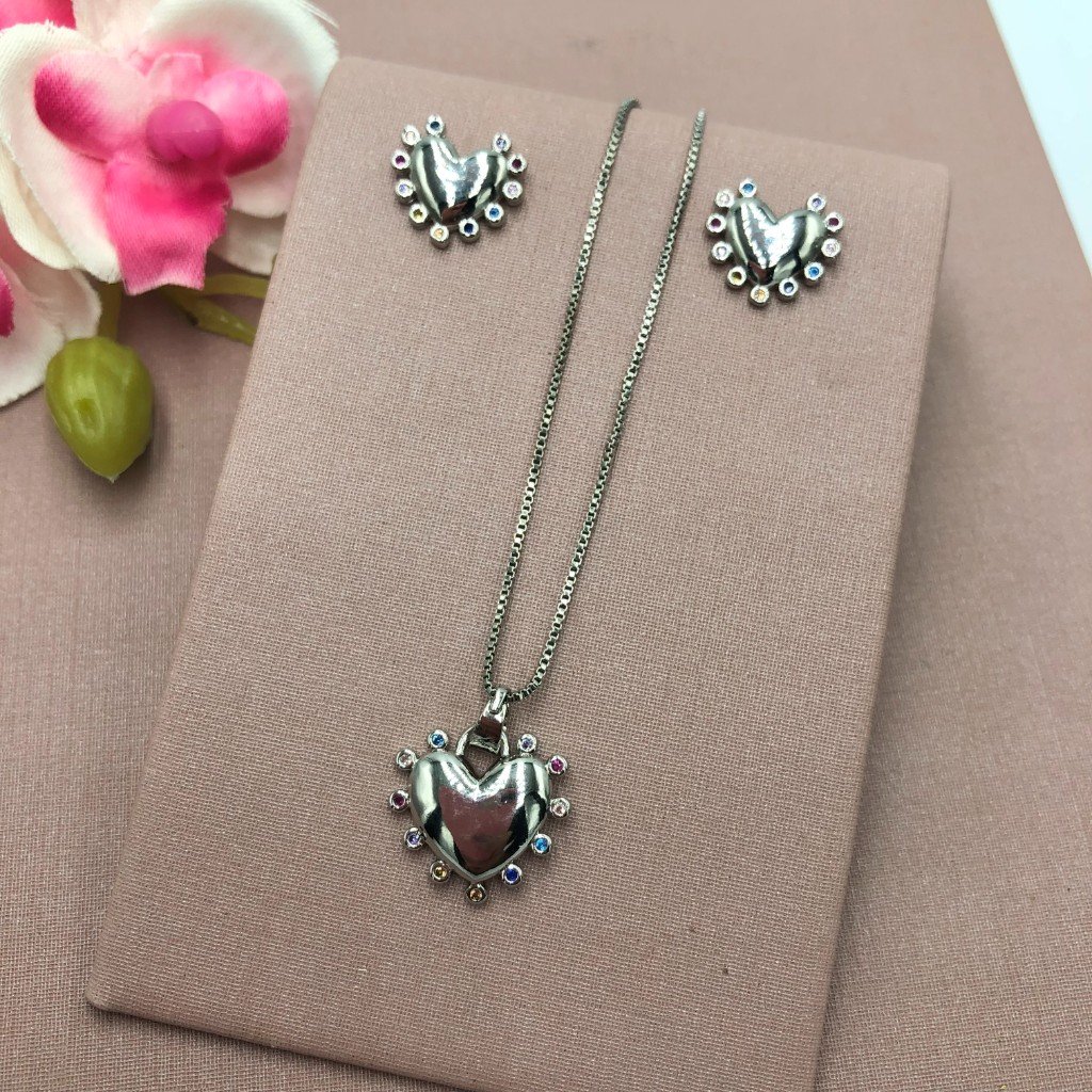 CONJUNTO COLAR VENEZIANA E PAR DE BRINCO - CORAÇÃO CRAVEJADO ZIRCÔNIA COLORIDO