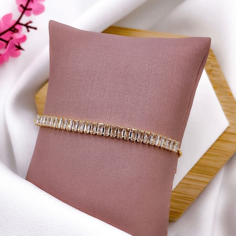 PULSEIRA FOLHEADA A OURO 18K - REGULÁVEL BAGUETE CRISTAL