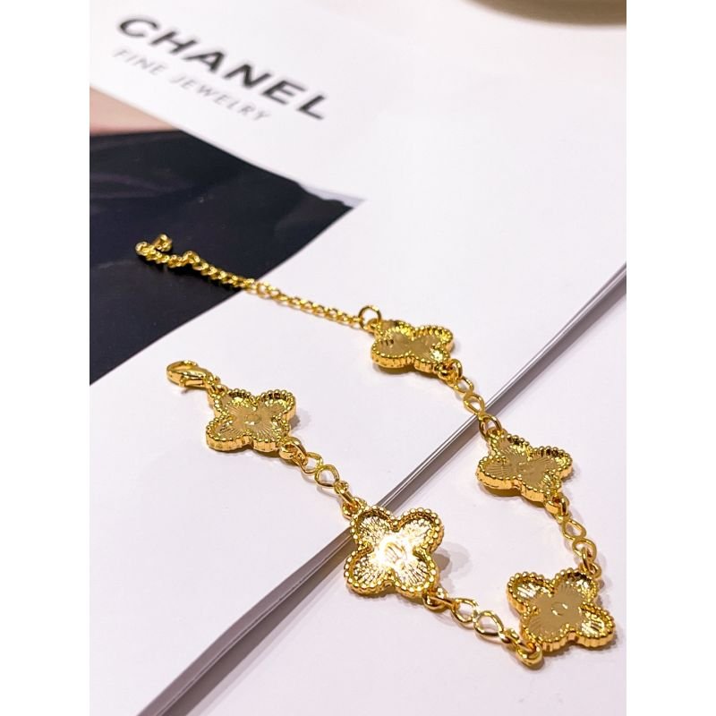 PULSEIRA FOLHEADA A OURO 18K - TREVO VIRGINIA