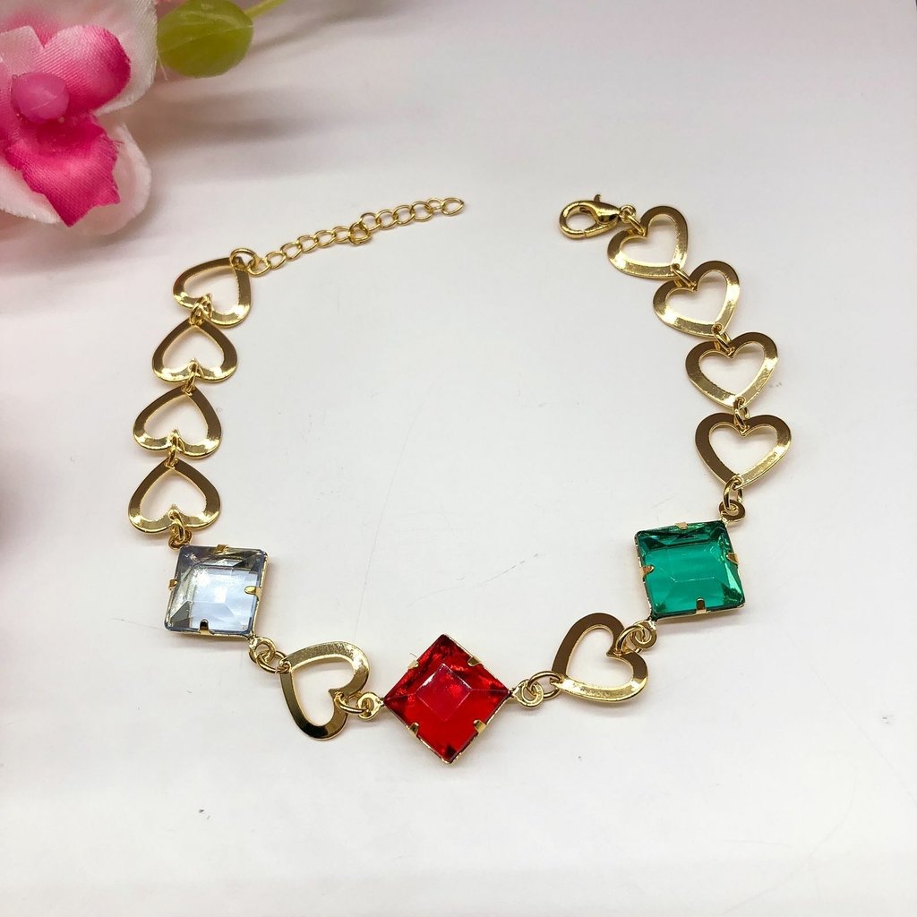 PULSEIRA FOLHEADA DOURADA - CORAÇÕES E PEDRA GEOMÉTRICAS COLORIDAS