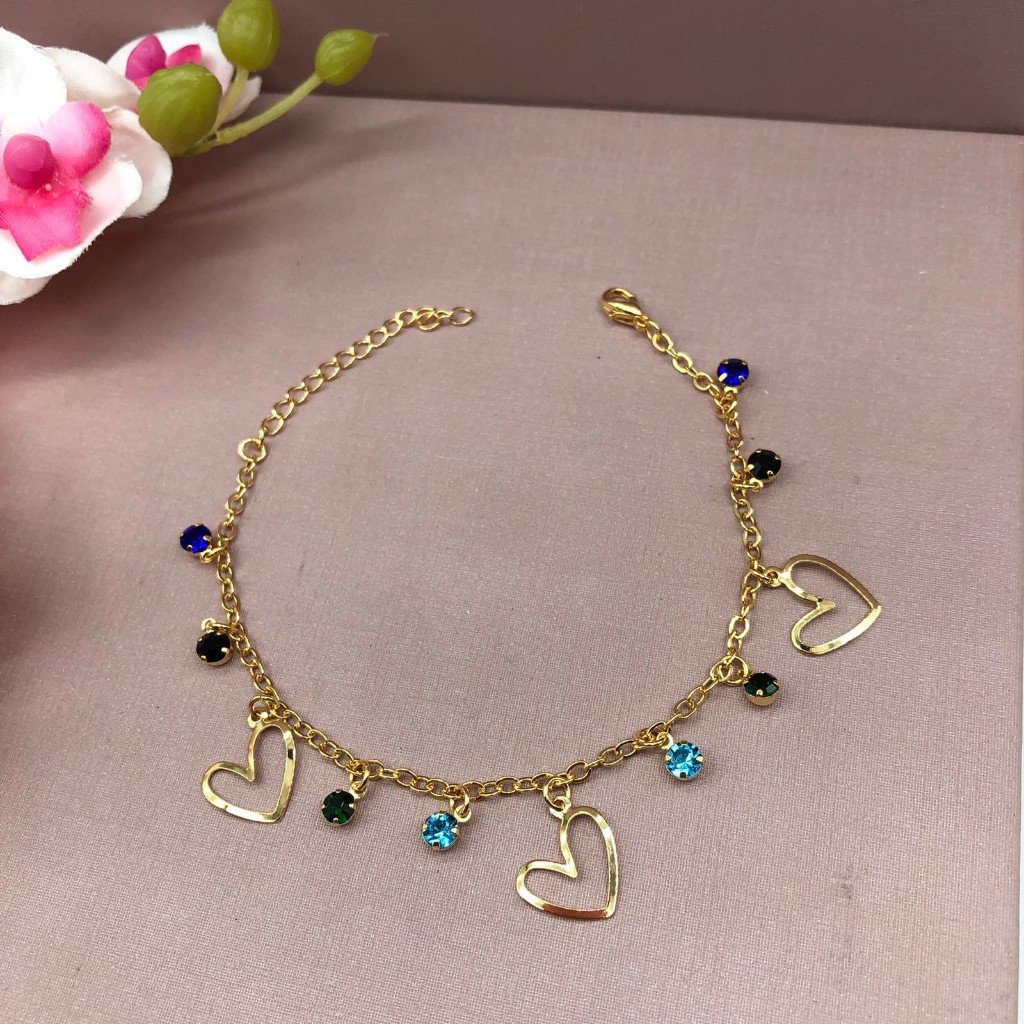PULSEIRA FOLHEADA DOURADA - CORAÇÕES E PEDRINHAS COLORIDAS