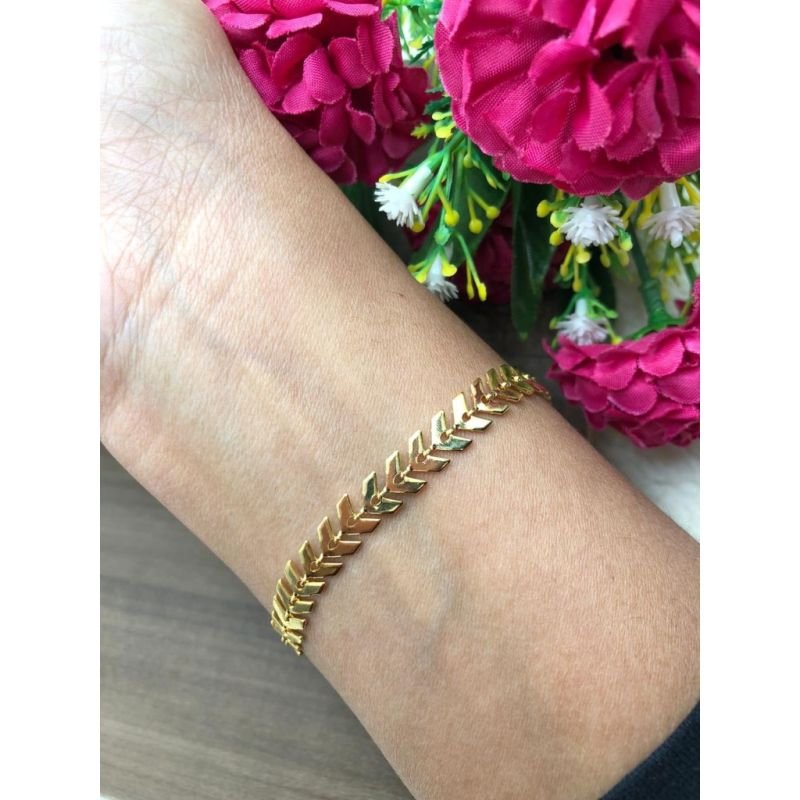PULSEIRA FOLHEADA DOURADA - SETA / ESCAMA